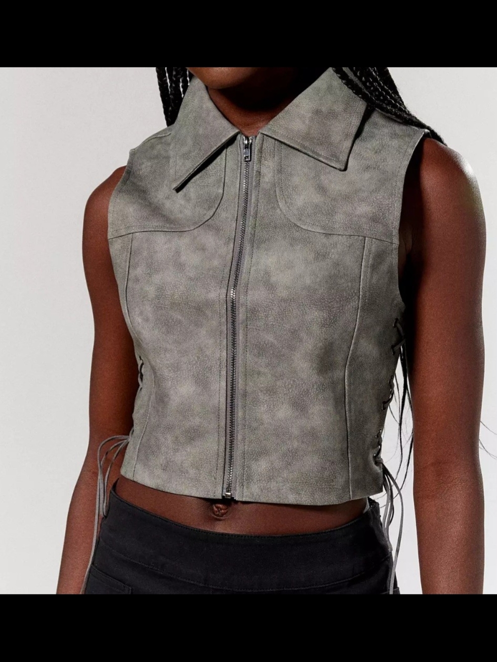 silence + noise Gray Faux Suede Zip Crop Vest